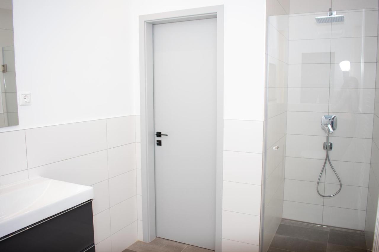 Luxury Cozy 2 Bdr Downtown Apt.5 บูดาเปสต์ ภายนอก รูปภาพ
